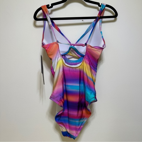La Blanca | Sunset Shores Keyhole Cross Front One Piece Tummy Control Swimsuit - Picture 4 of 5